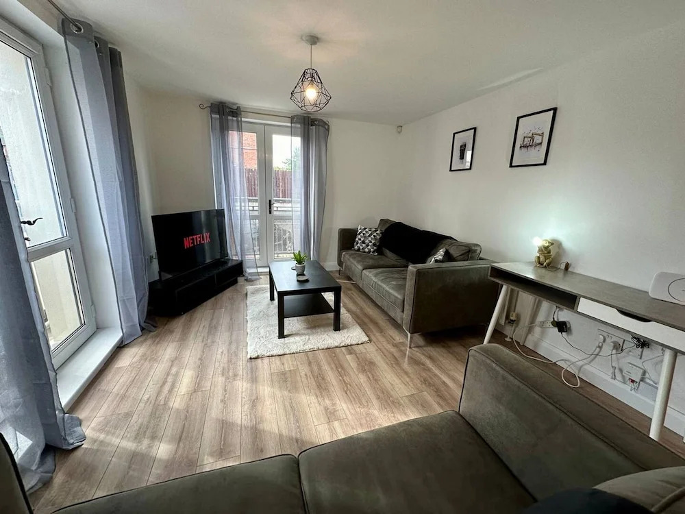 2br City Side Apartment