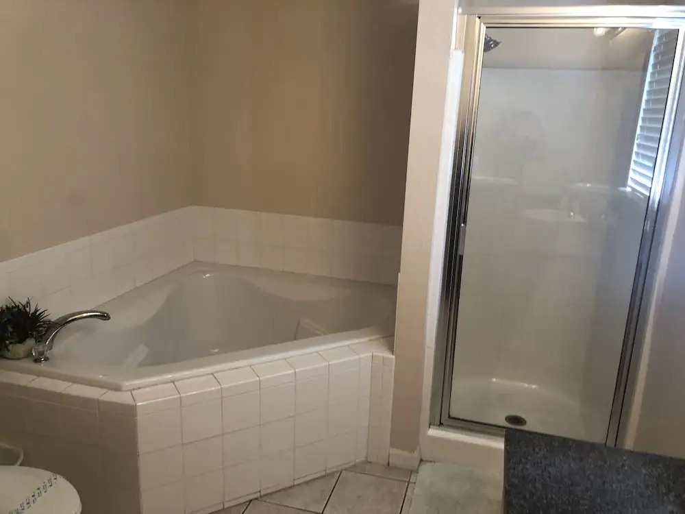 Lovely 4 Bed Home with Private Pool and Game Room in Disney Area SR1007SRD