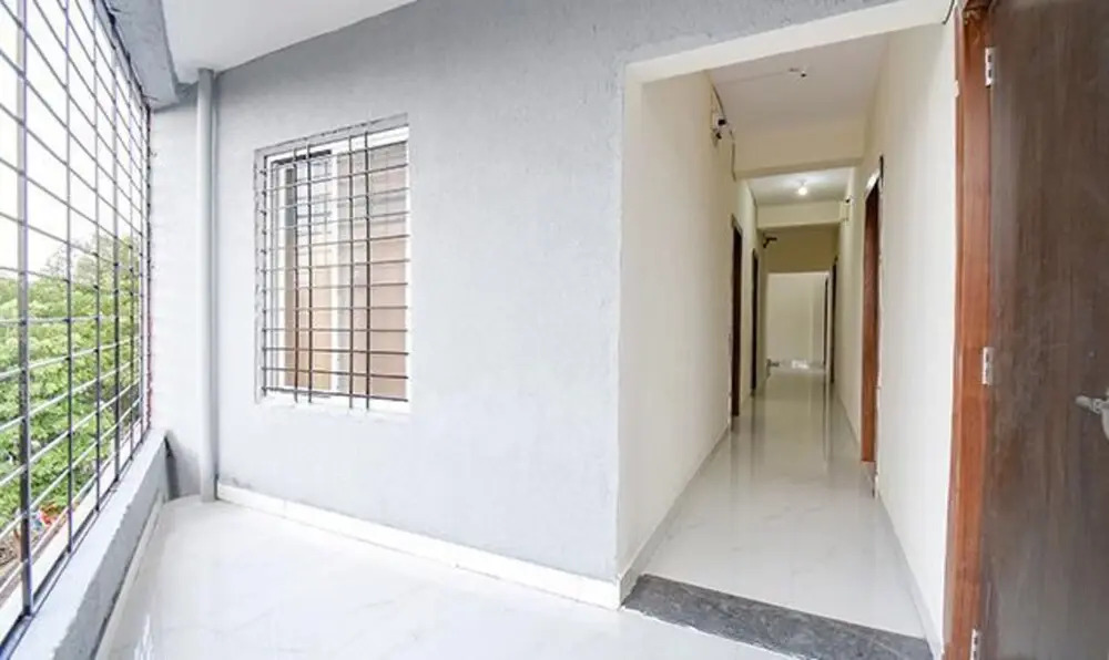 FabHotel Silver 9
