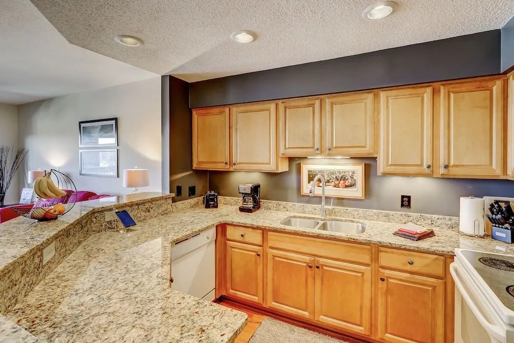 Shelter Cove Marina Condo #7129 Condo