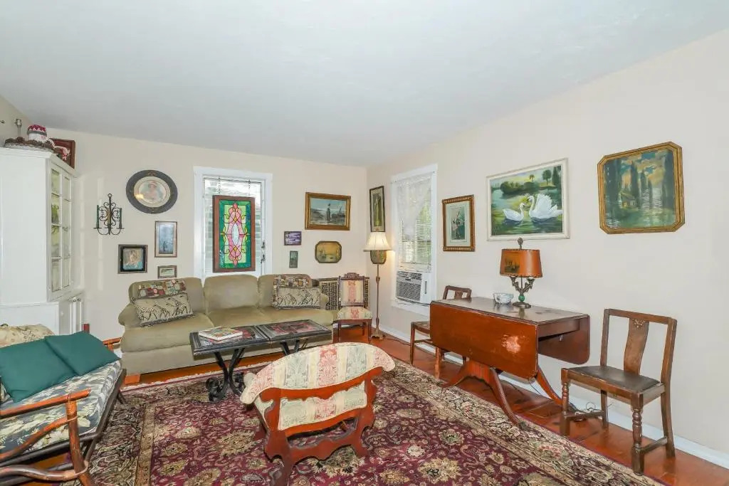 Historic home in downtown, Built in 1911