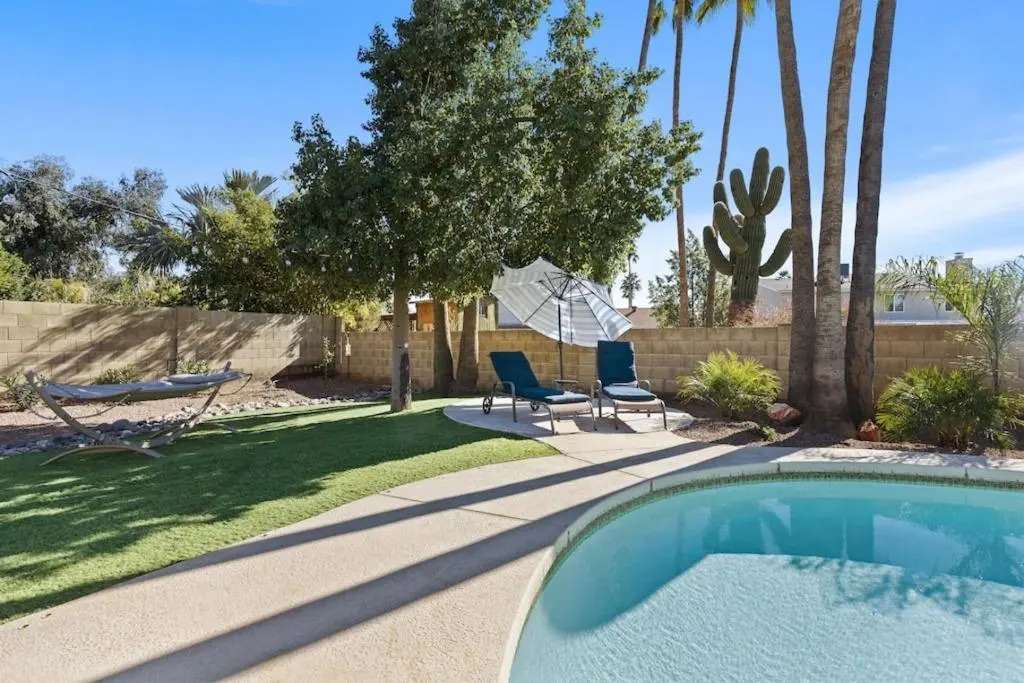 Modern and Stylish Remodeled 4 Bdrm w/ HTD Pool!