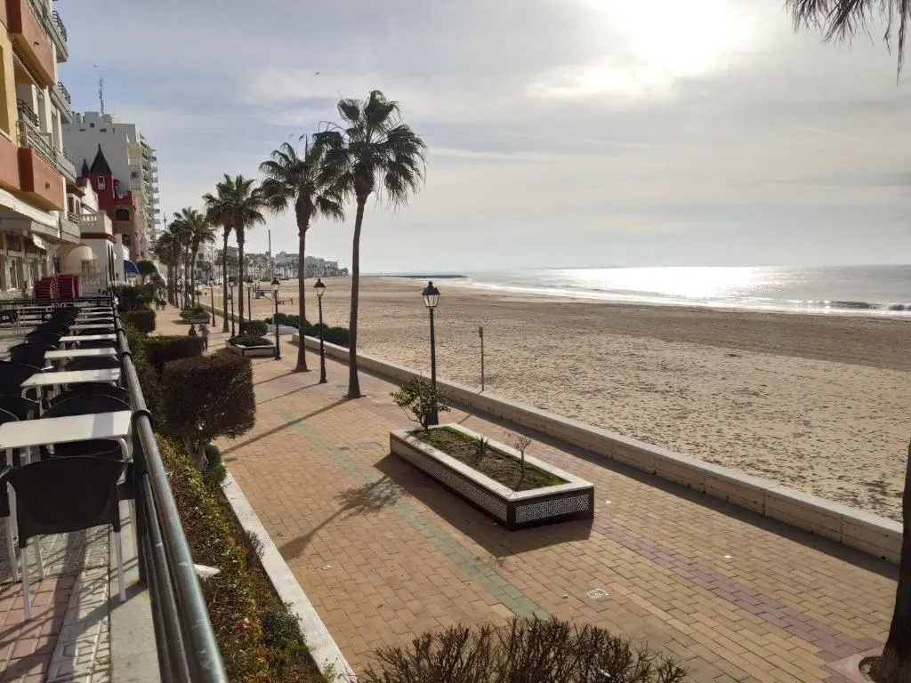 VALDECARRETAS Apartamento Rota cerca de playa
