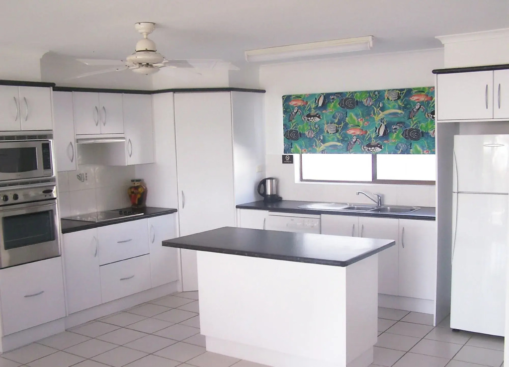 Roydon Beachfront Apartments