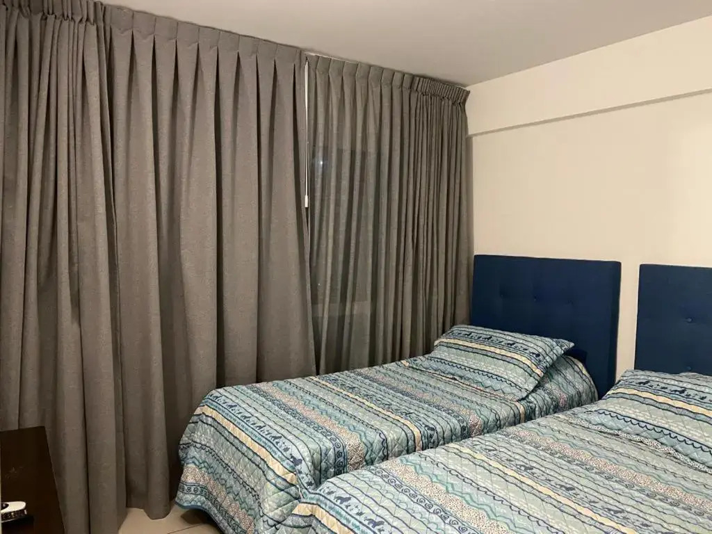 Lux Tower. Departamento 3 ambientes. Pleno centro