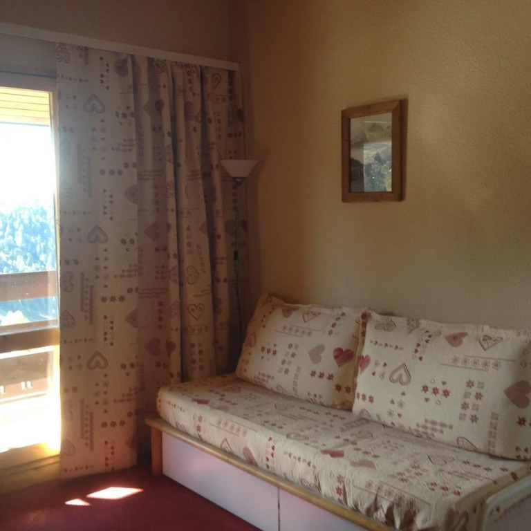 Belle Plagne 3 Room Apartment on the Slopes for 7 People of 45 mÂ² Lc713