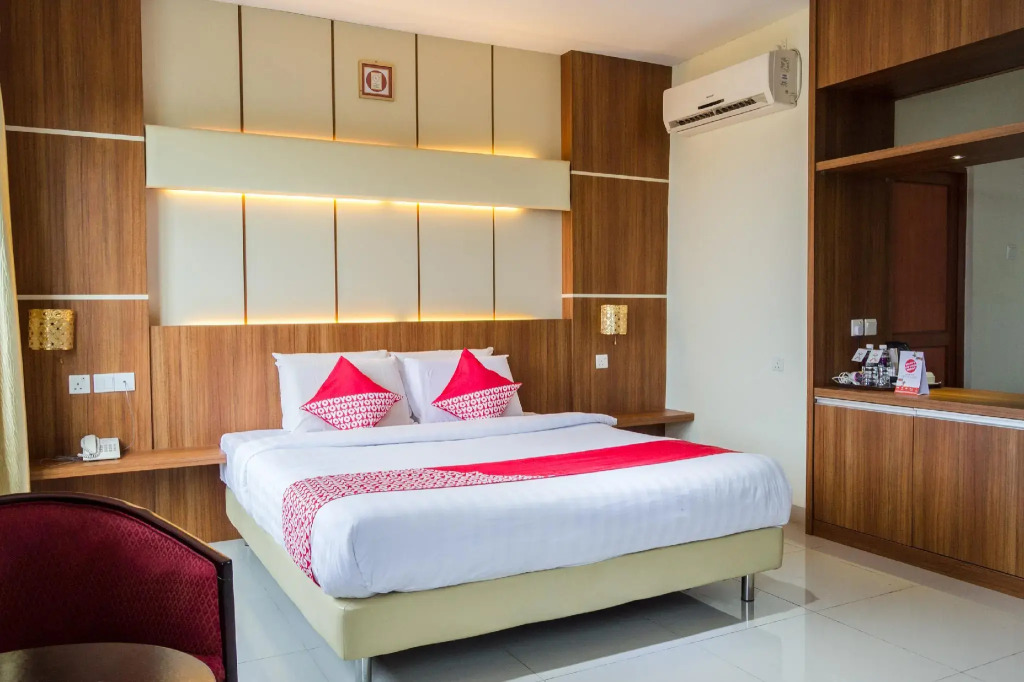 Aviari Hotel