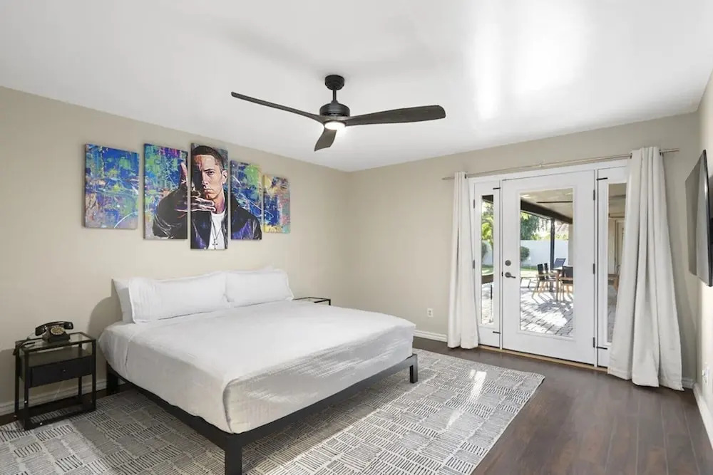 Entertainers Dream! 4 Bdrm / HTD Pool/ Games!