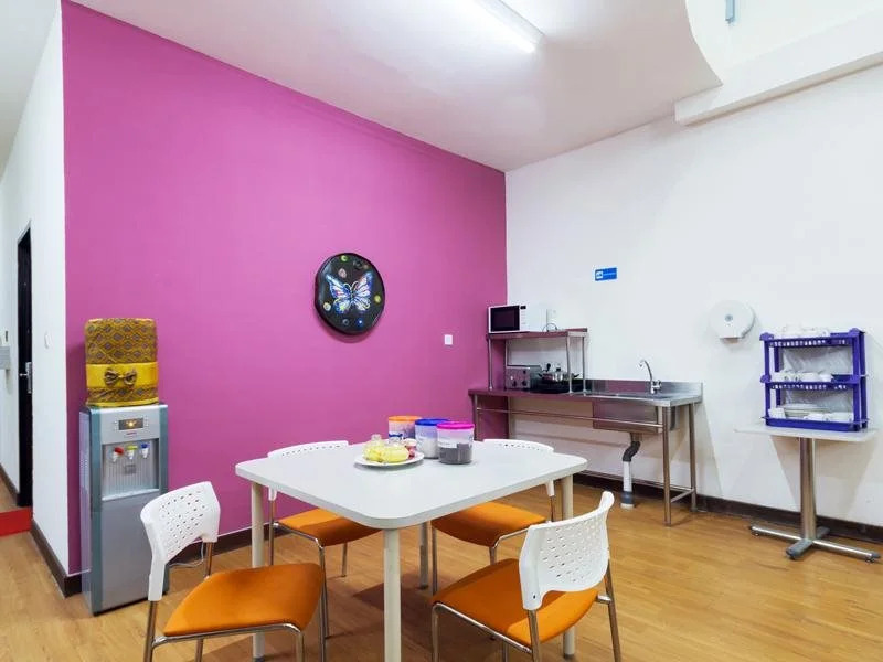 CX Hostel Legian Kelod