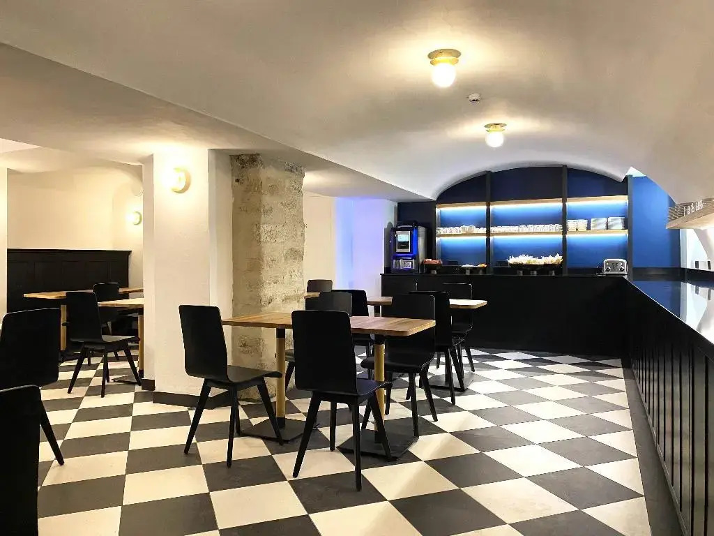New Hotel Lafayette