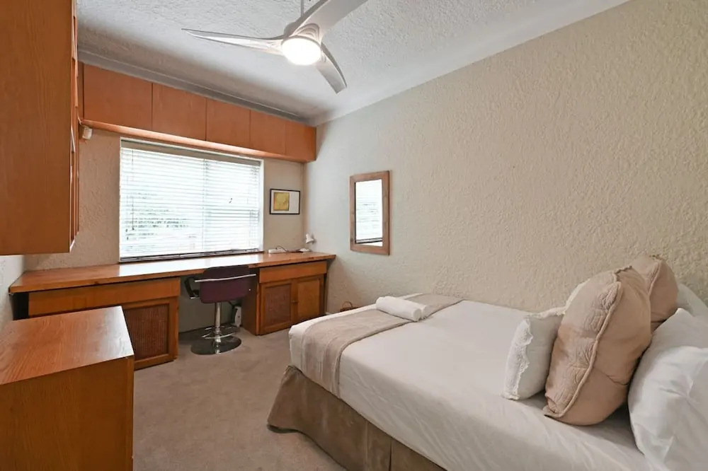 Cozy 2-bed Apartment Below Table Mountain