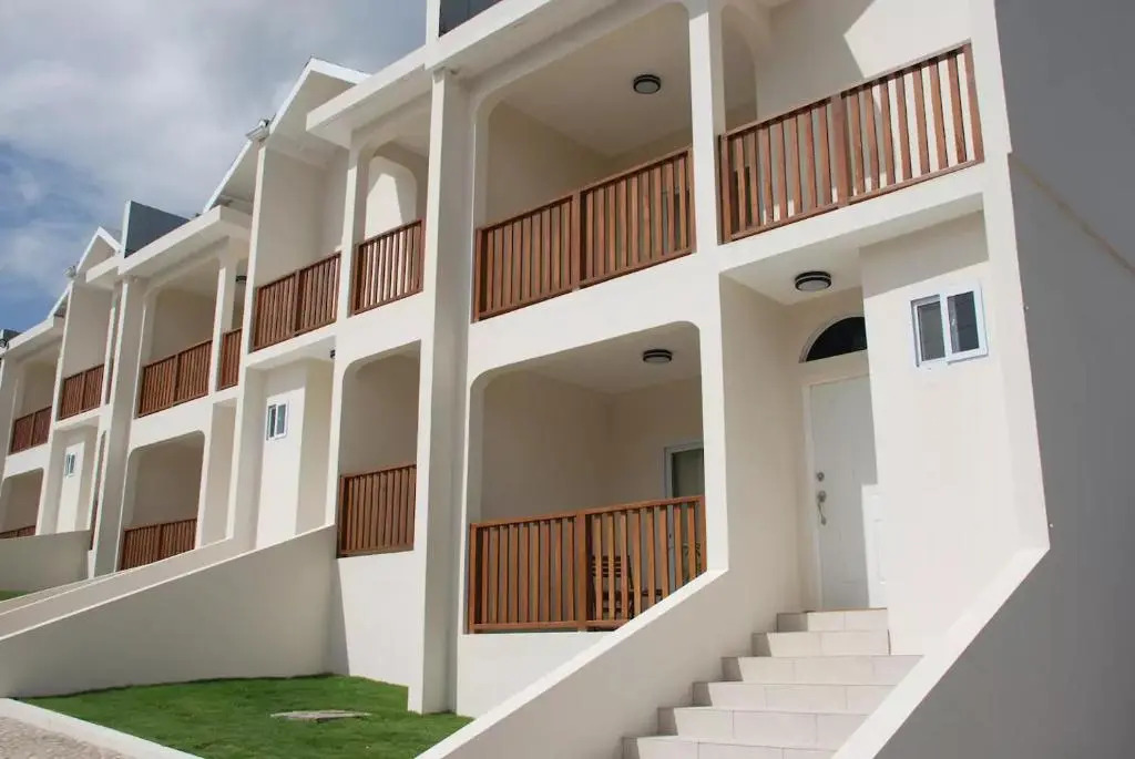 Family Complex beside Beach w/Pool Montego Bay #1