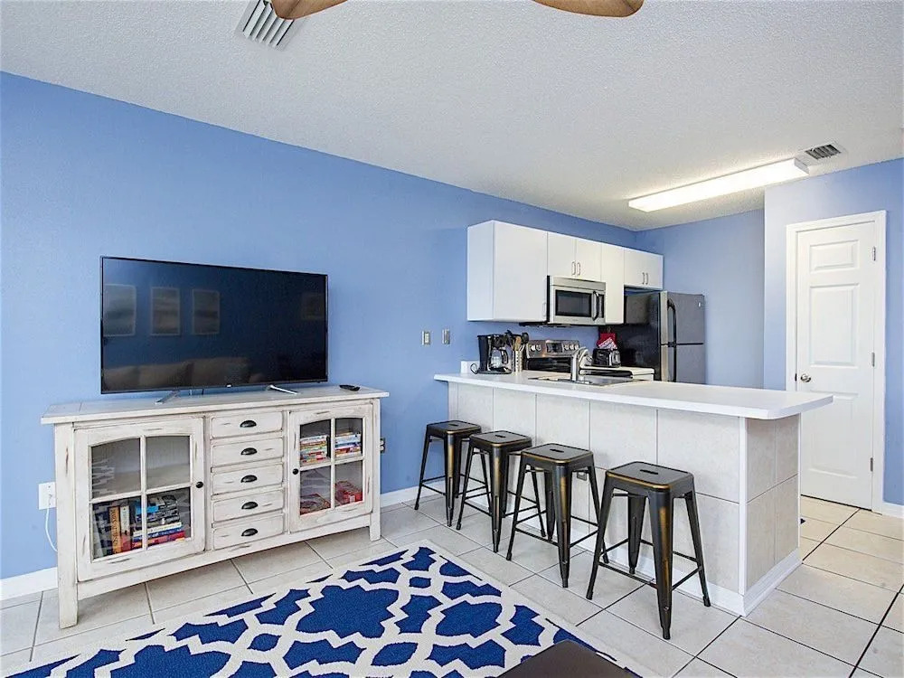 Grand Beach Condominiums #109 - 1 Br condo by RedAwning