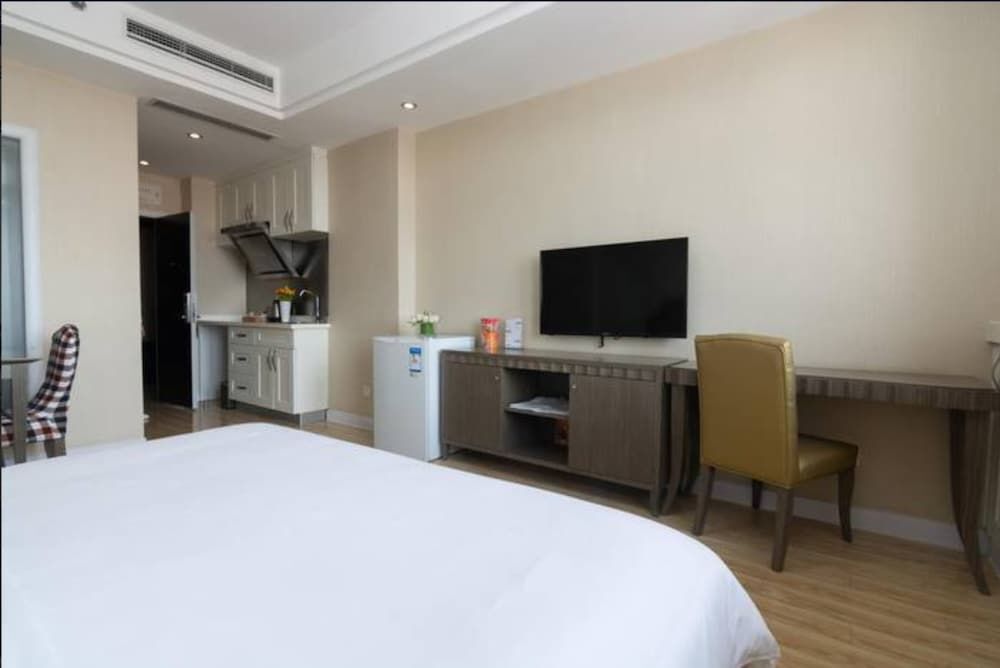 Shine Apartment