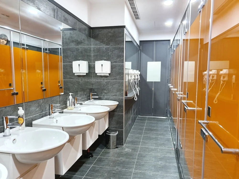 CHECK Inn Express New Taipei Tamsui