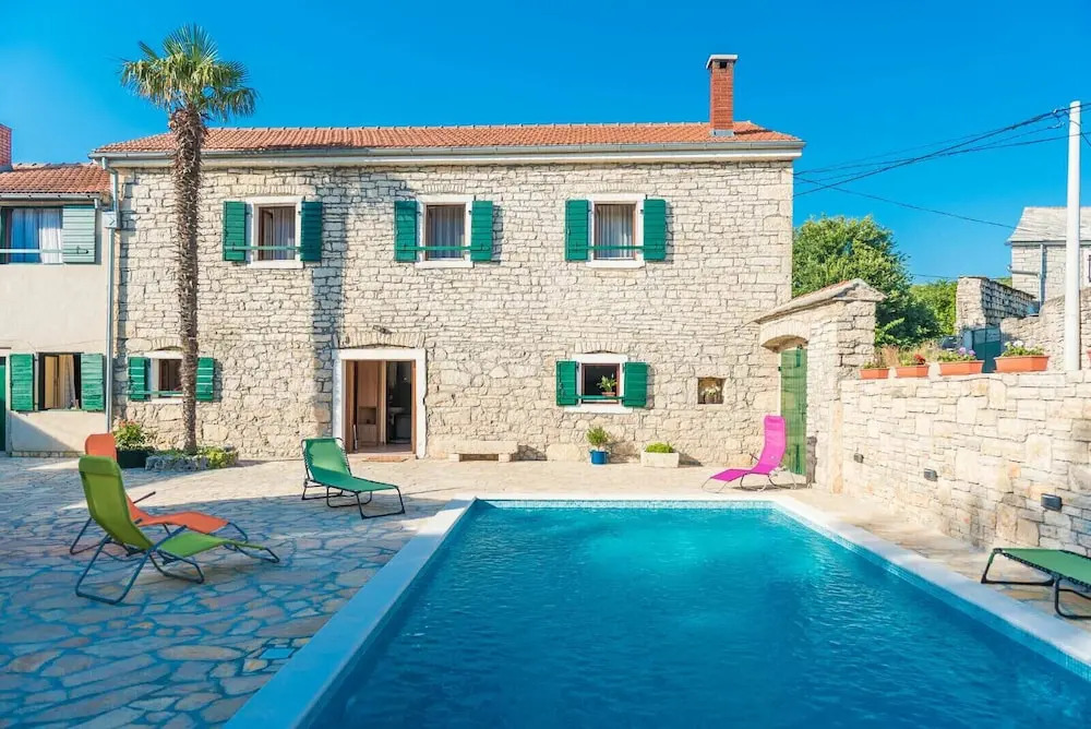 Villa Petrovi Dvori ZadarVillas
