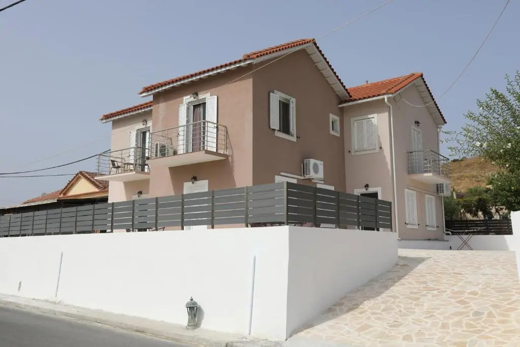 Angelos Apartments