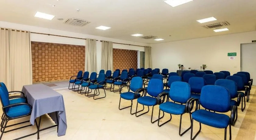 Beach Hotel Cambury