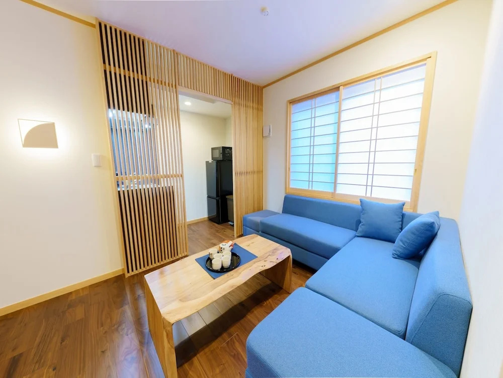 YADOYA Suzume