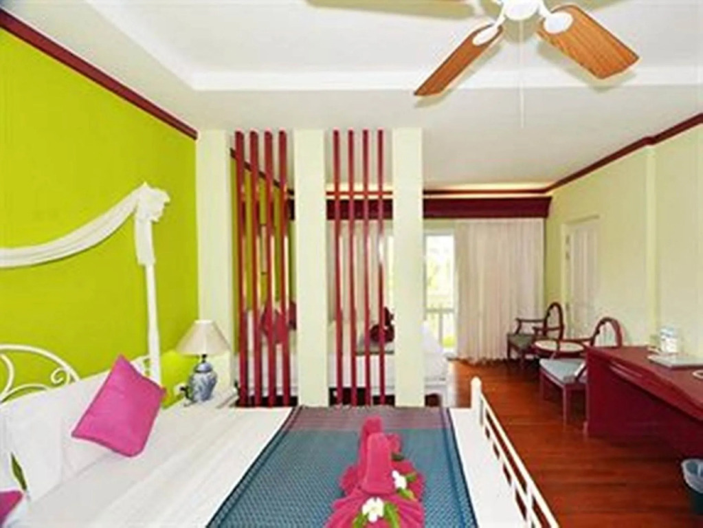 Le Ayodhaya Palace Krabi Beach Resort