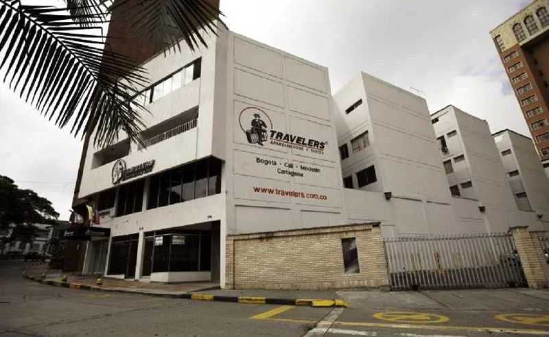 Travelers Edificio Rayda