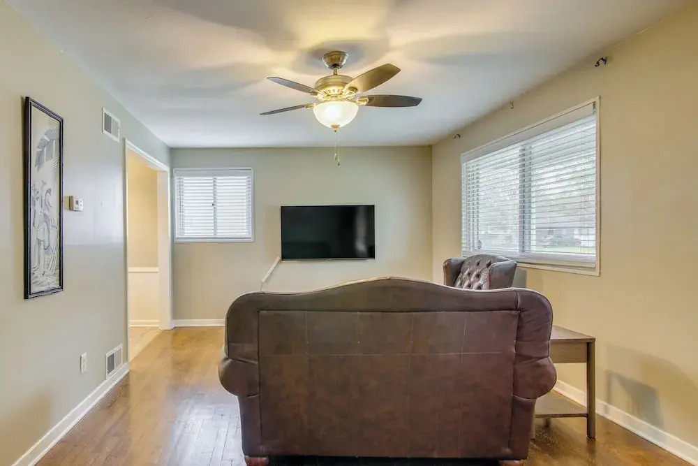 Private Yard! Pet-friendly Memphis Adventure Hub