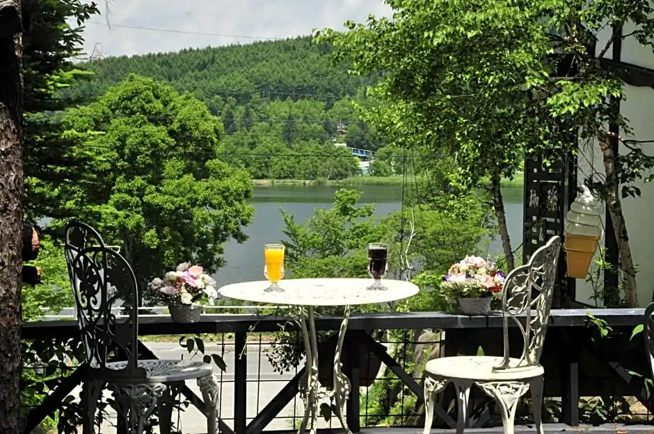 Shirakaba Lake Pension Sawa Rouge