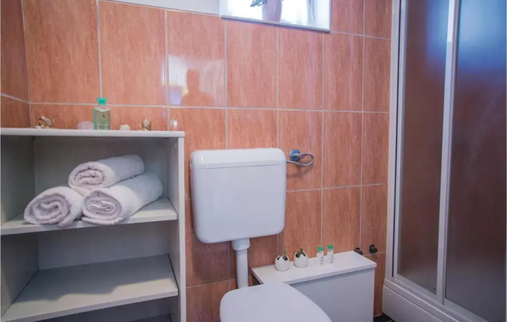 Three-Bedroom Holiday Home in Imotski