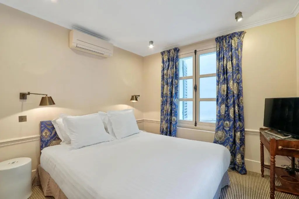 Pick A Flats Apartments in Saint Germain - Paul-Louis Courier