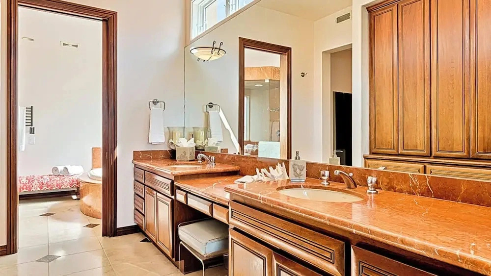 Featured on MTV Oceanfront View Estate + Pool, Pickleball, Theater, Arcade, Gym, Gourmet Kitchen Celebrity Oceanfront Estate by Avantstay