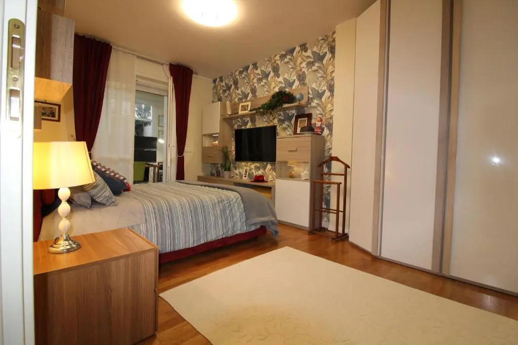 Cozy apt 10 mins walk from Poetto + terrace