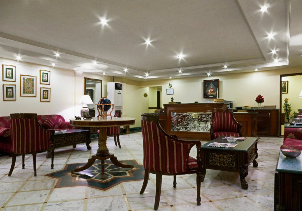 Qutub Residency