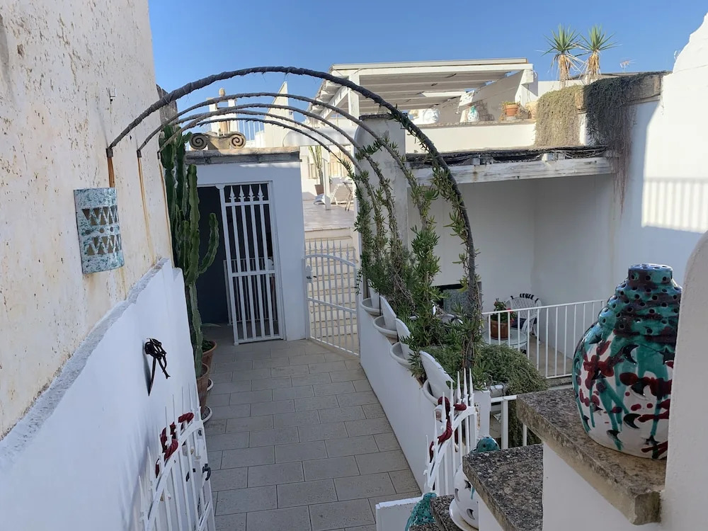 Salapolis Luxury Apartments