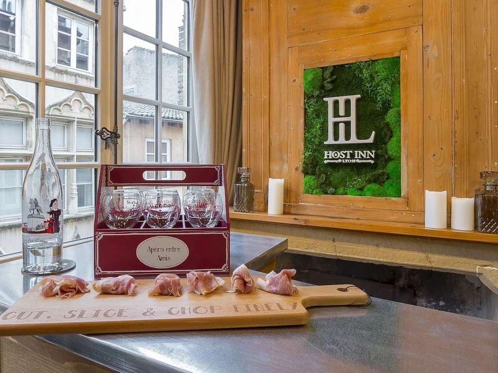 Host Inn Coeur Vieux Lyon & SPA