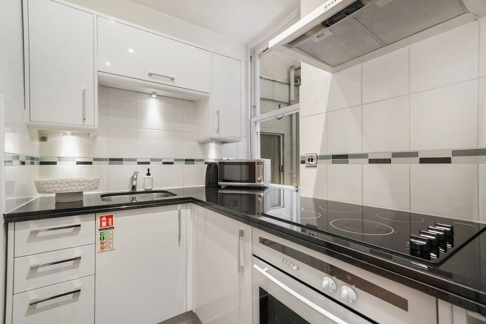 Hertford Flat 1