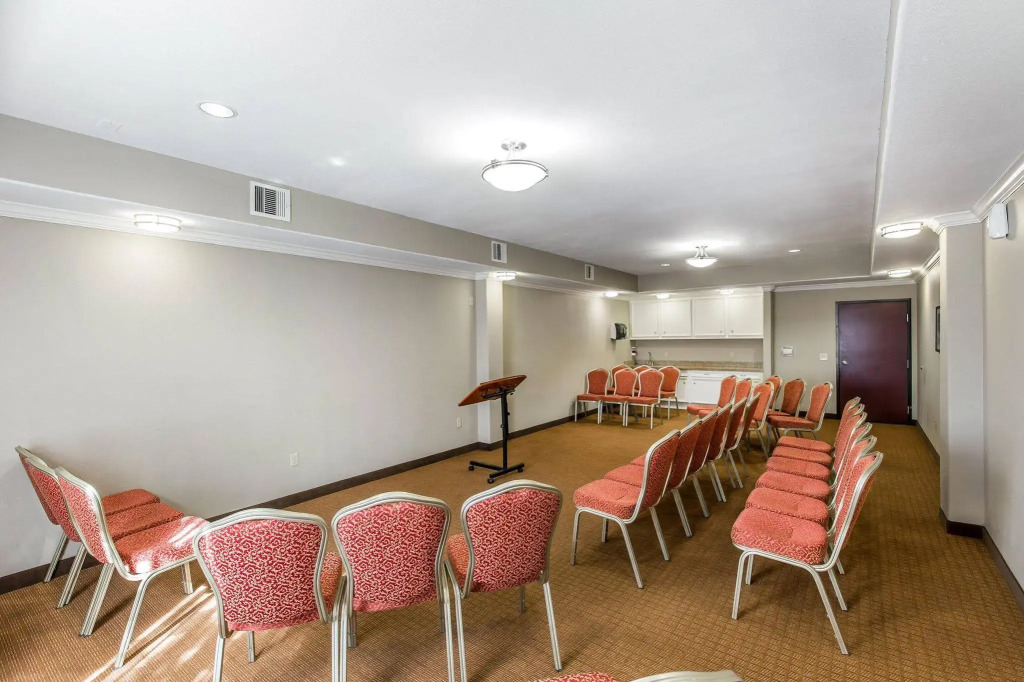 Sleep Inn & Suites Bush Intercontinental - IAH East