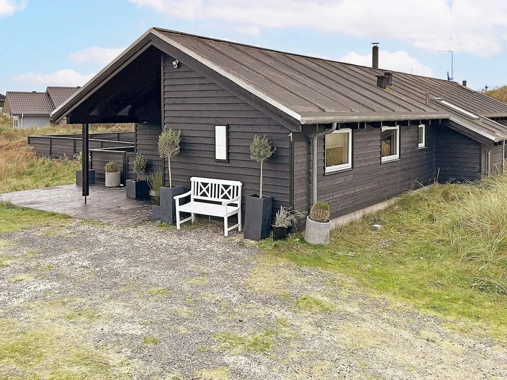 10 Person Holiday Home in Lokken