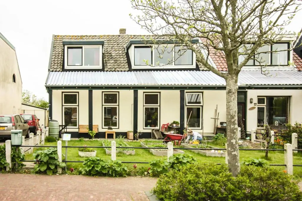B&B TxL