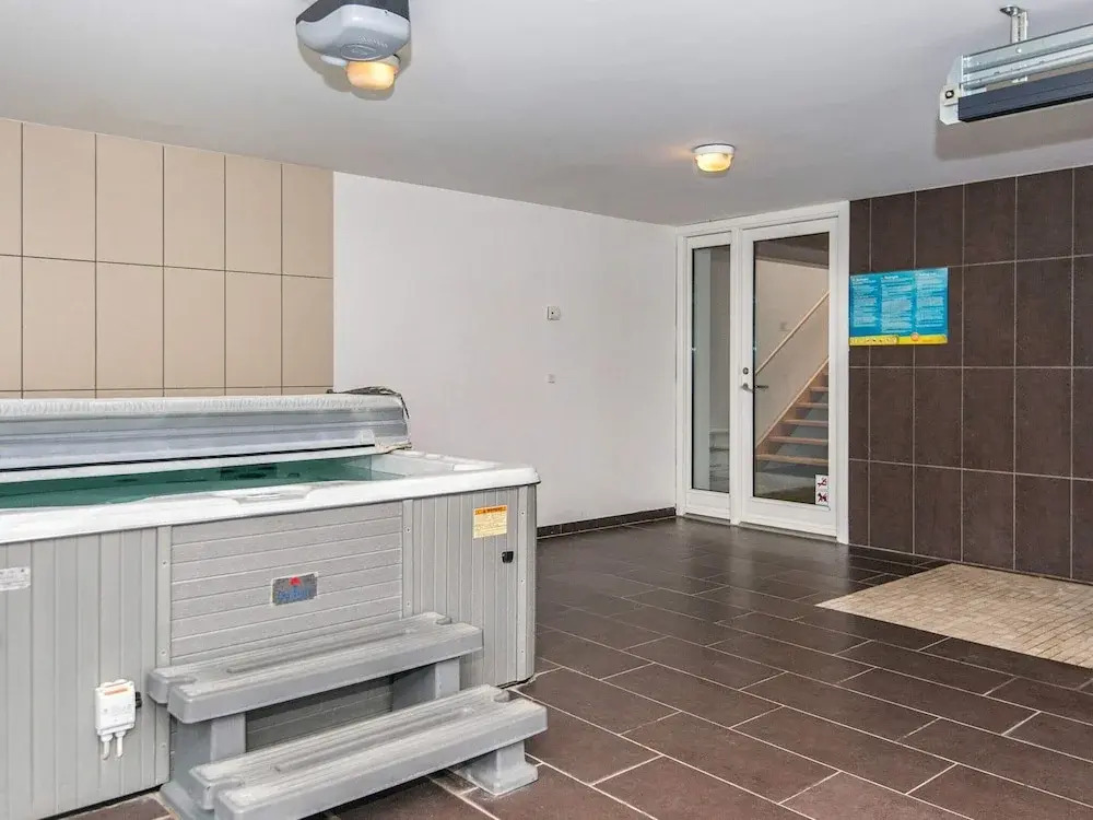 Gorgeous Holiday Home in Ebeltoft with Hot Tub