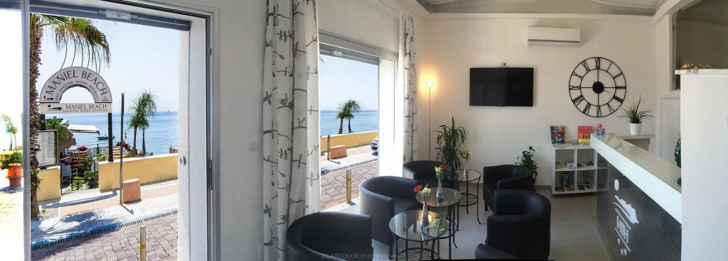 Maniel Beach Hotel