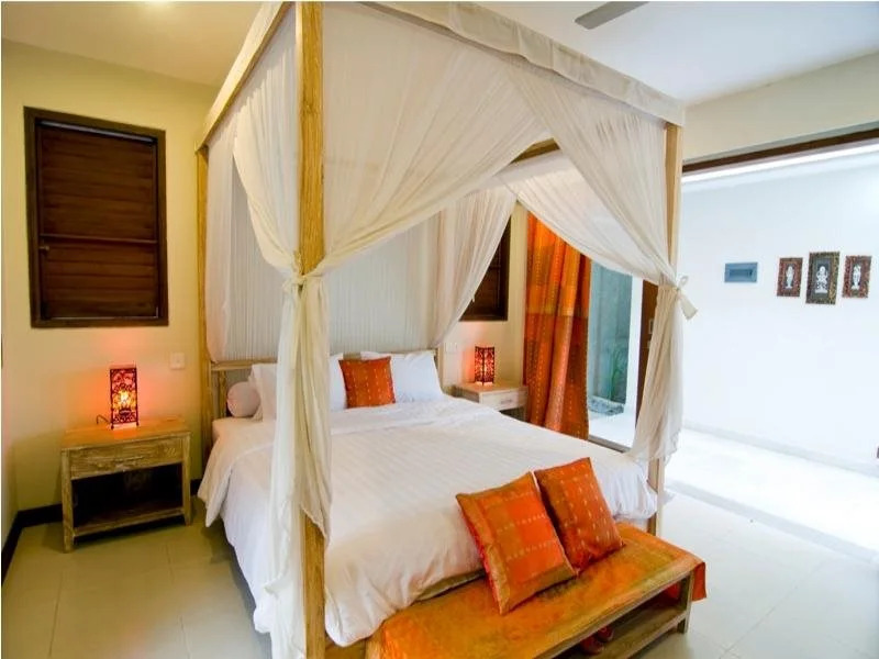 Villa Warna Warni