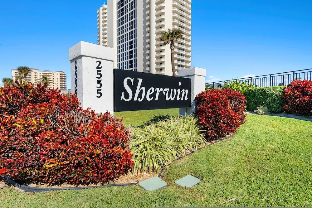 Ocean View Penthouse 2BR Condo Daytona Shores