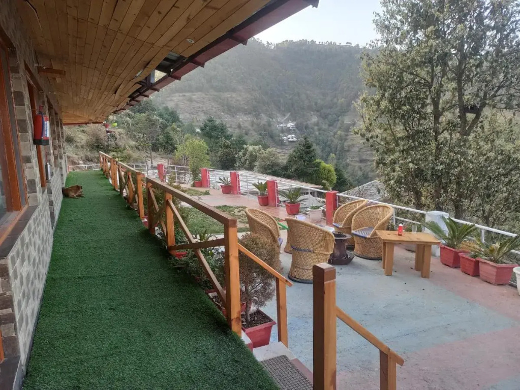 Naina Bird Resort