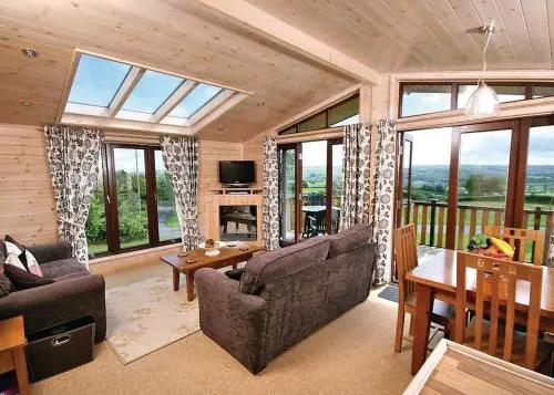 Belan Bach Lodges