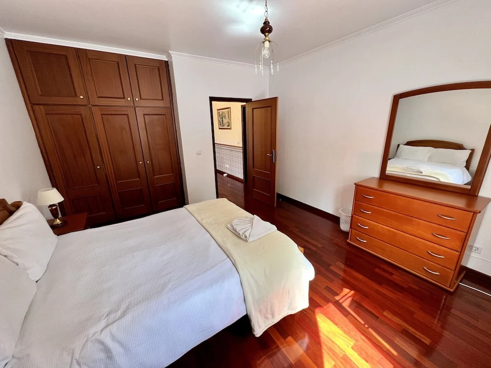 Classic Tranquil Madeiran 4-Bedroom Villa Funchal