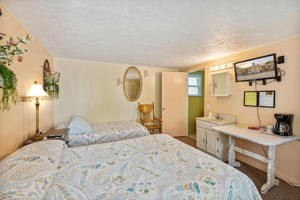 Sunset Acres Motel