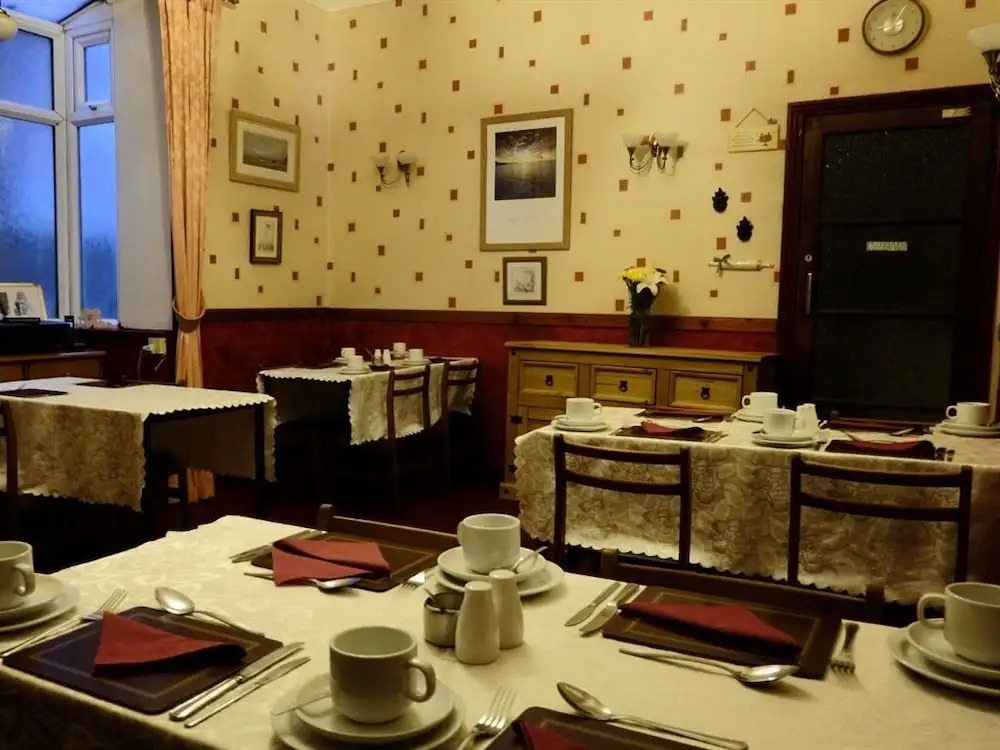 Thorncliffe Hotel
