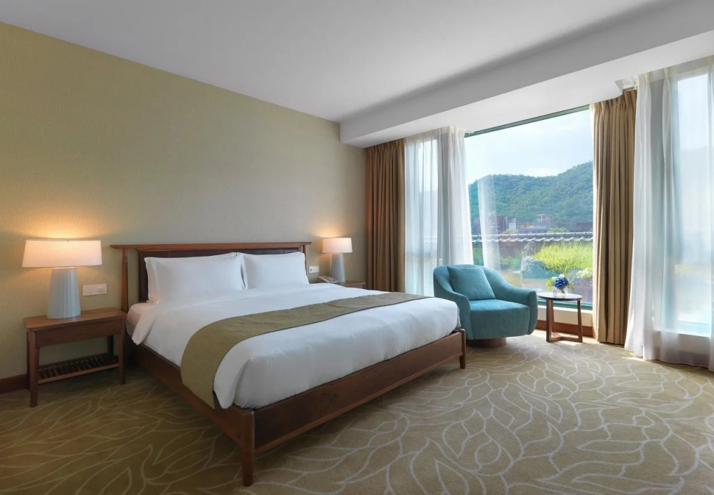 Yusense Hotel