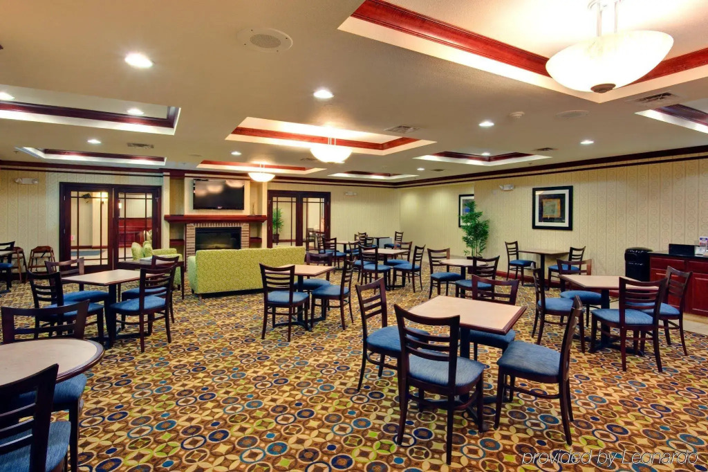 Holiday Inn Express & Suites Dewitt - Syracuse by IHG