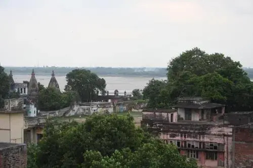 Sandhya Guest House Varanasi Near Ganga River